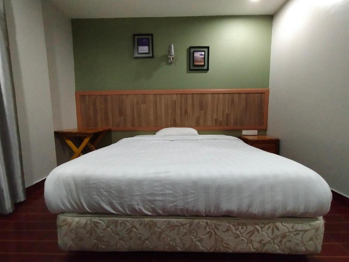 Oyo 90248 Kapitan Inn Bintulu Exteriör bild